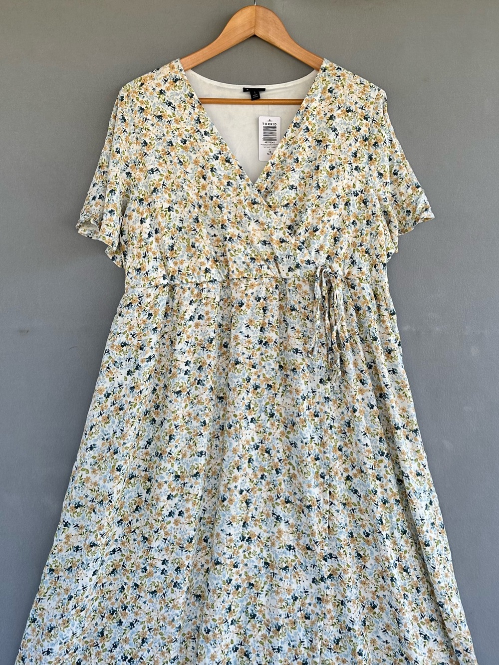 🎉5 for $45🎉 NWT Torrid dress size 1X - Picture 4 of 10